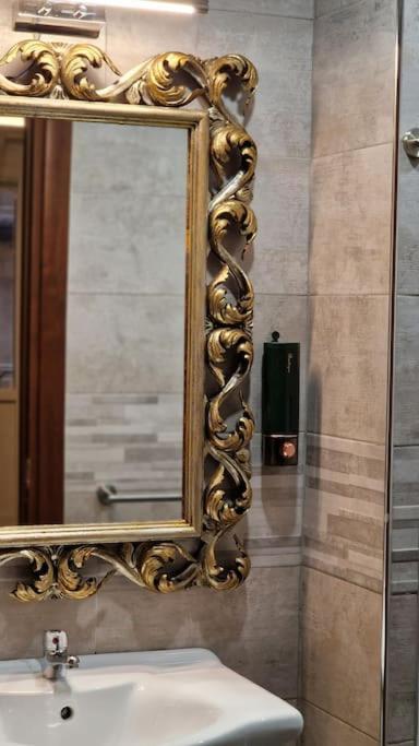 La Casa Tra I Caruggi Apartment Genoa Luaran gambar